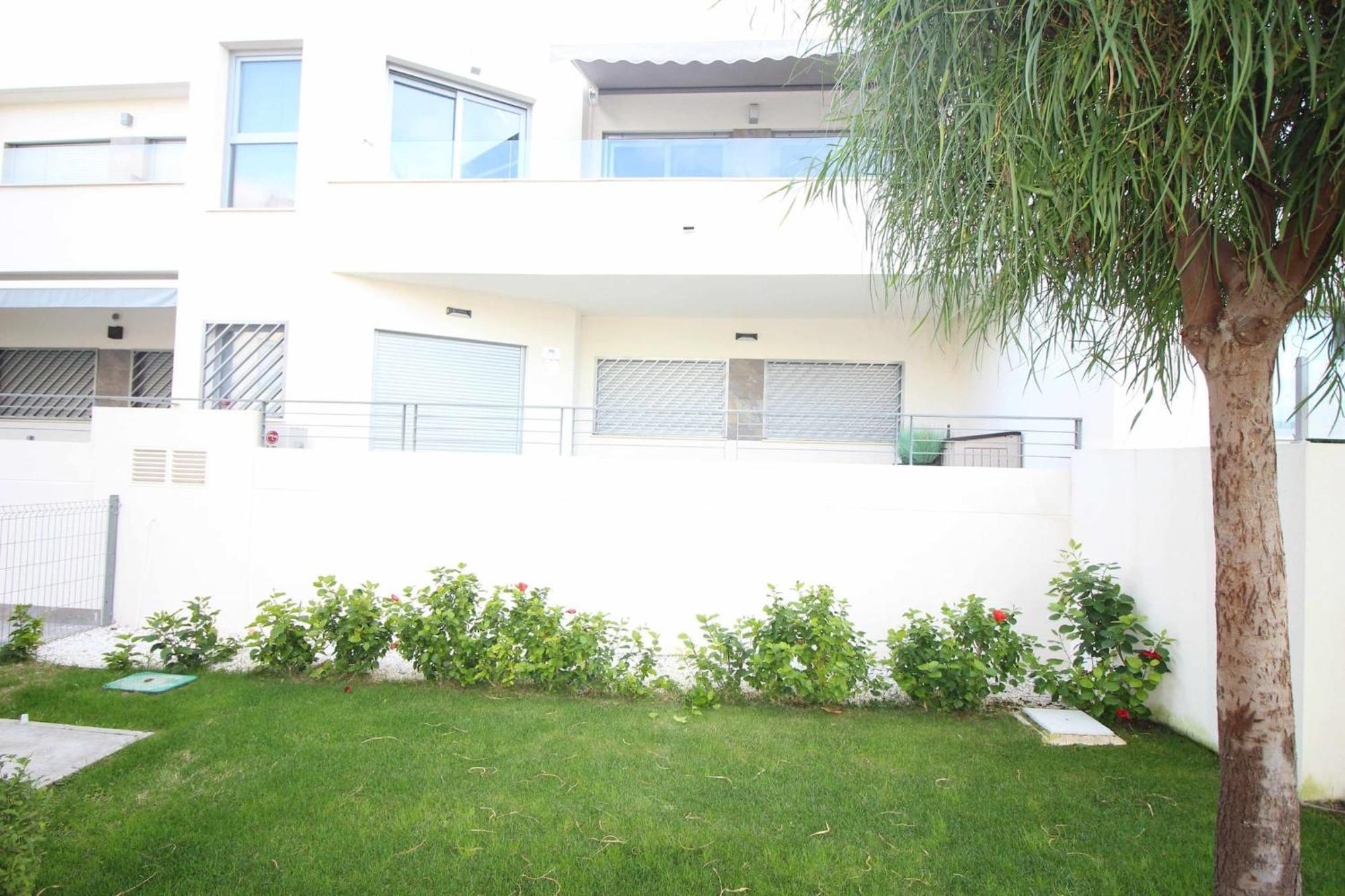 Apto Bajo La Veleta Torrevieja Ngoại thất bức ảnh