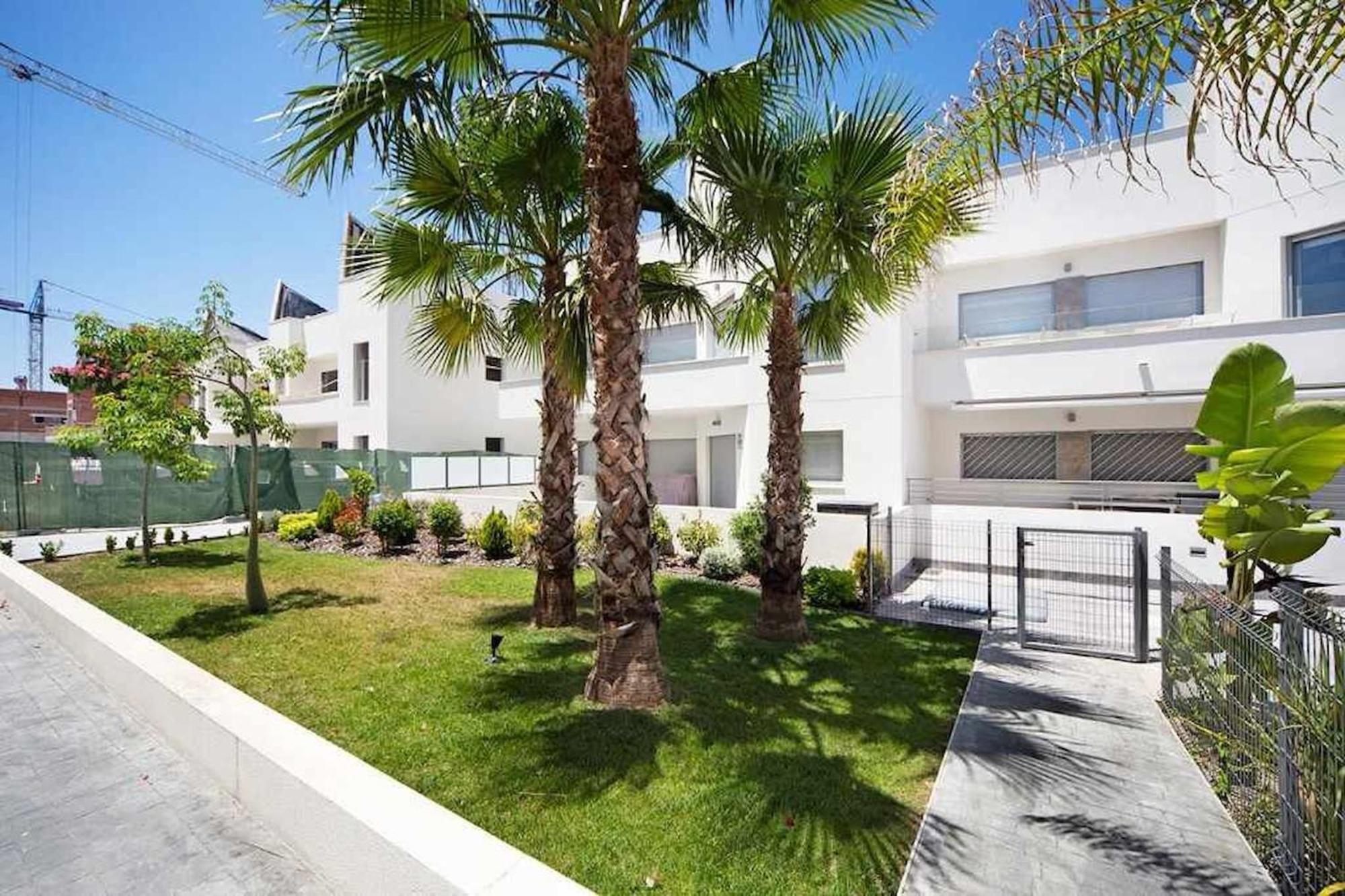 Apto Bajo La Veleta Torrevieja Ngoại thất bức ảnh