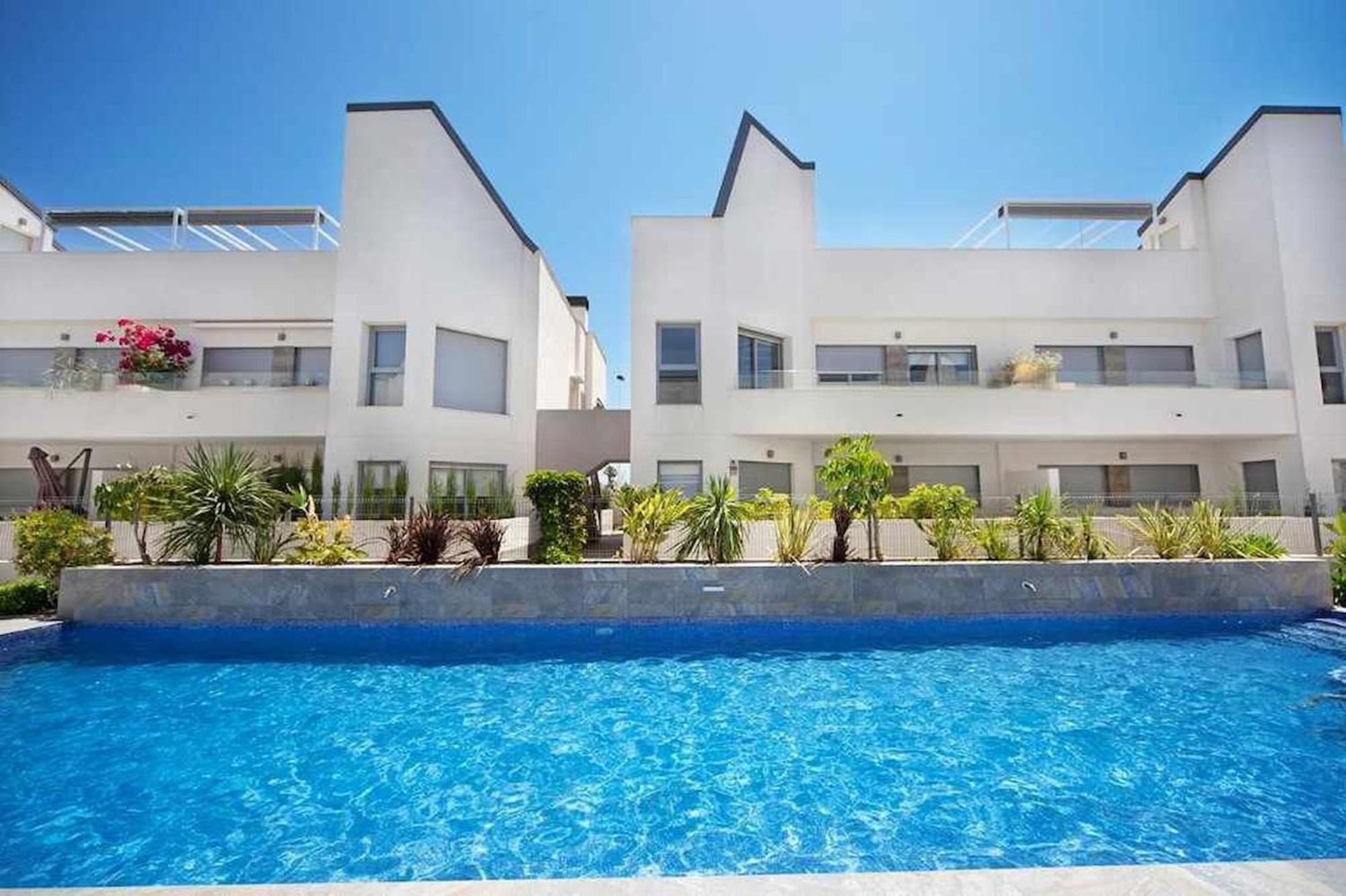 Apto Bajo La Veleta Torrevieja Ngoại thất bức ảnh
