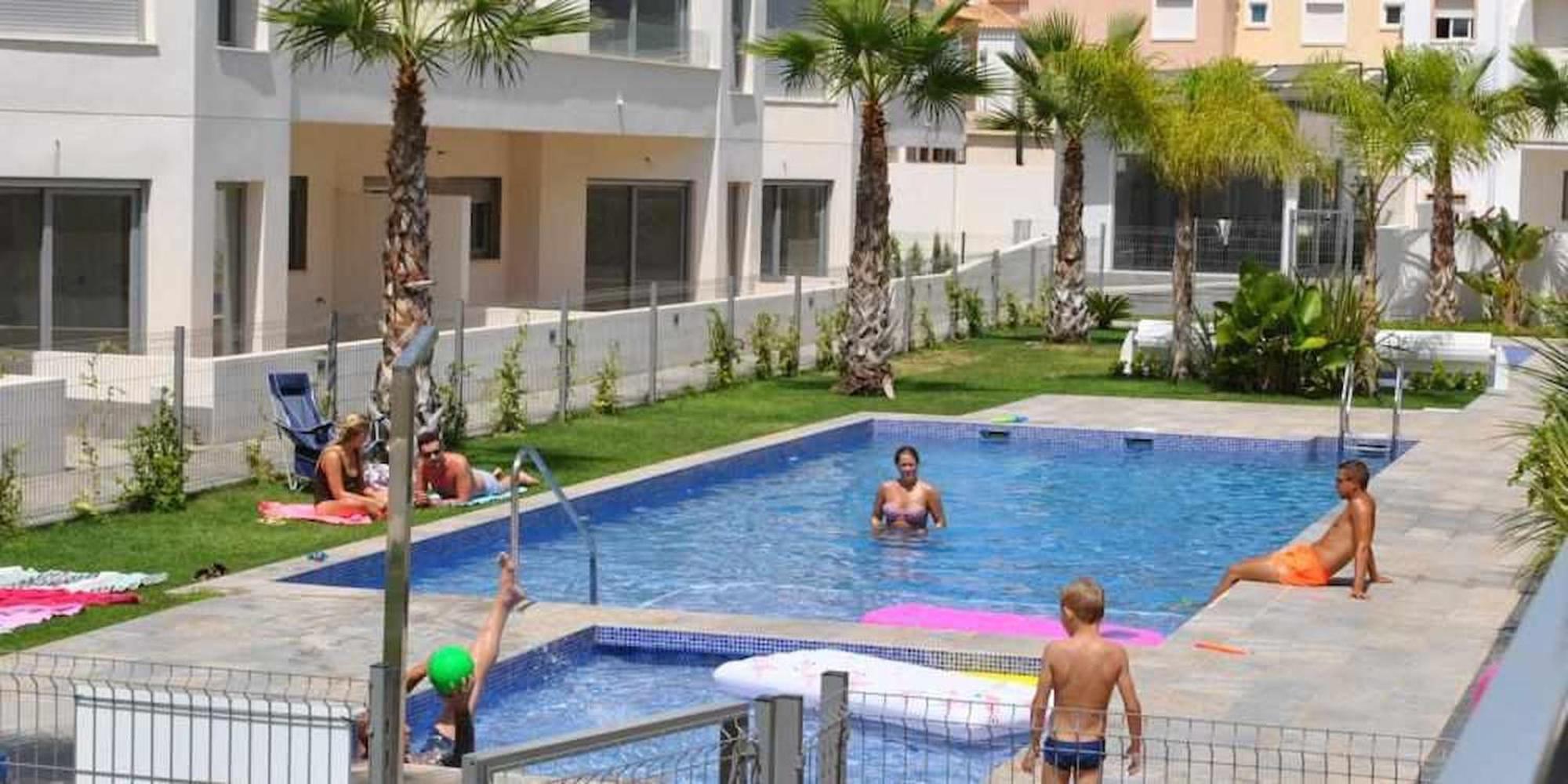 Apto Bajo La Veleta Torrevieja Ngoại thất bức ảnh